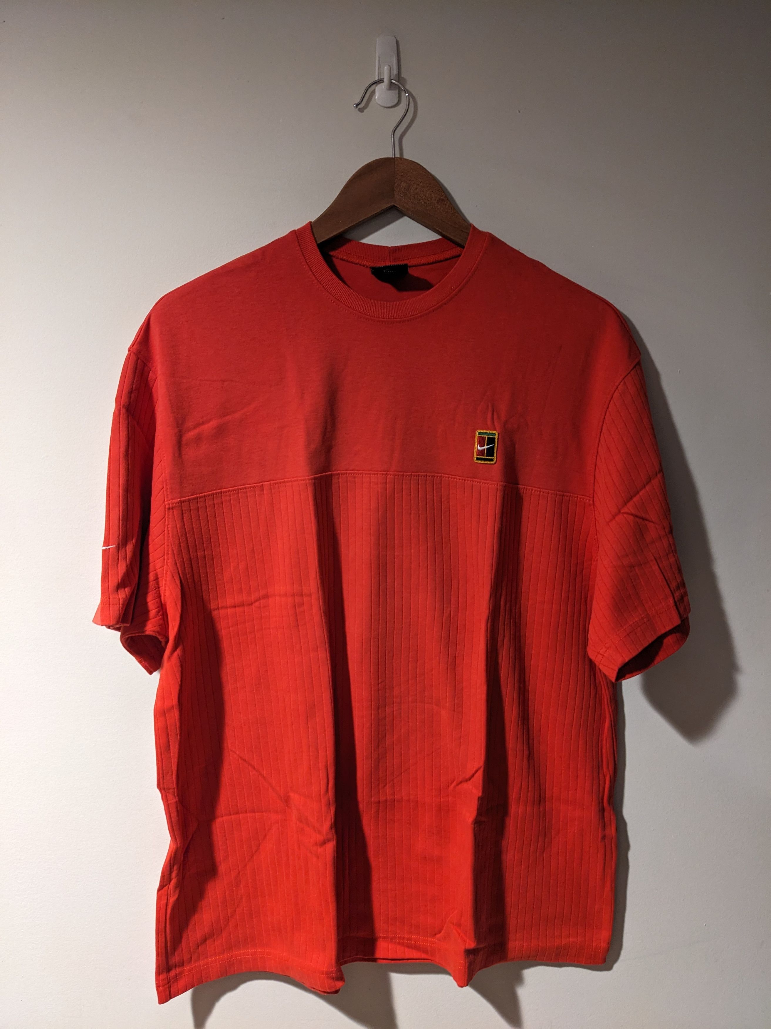 Vintage Y2K Nike Court Heritage Red Medium T-Shirt