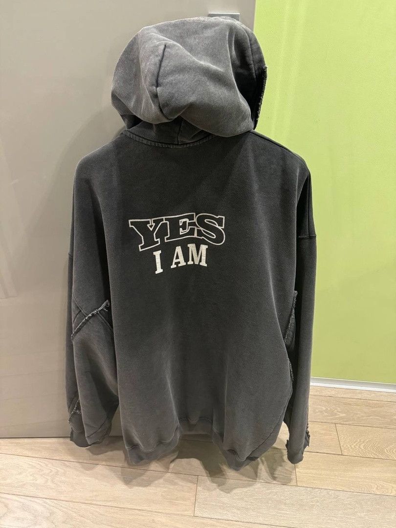 Vetements Vetements Fan Zip Hoodie | Grailed