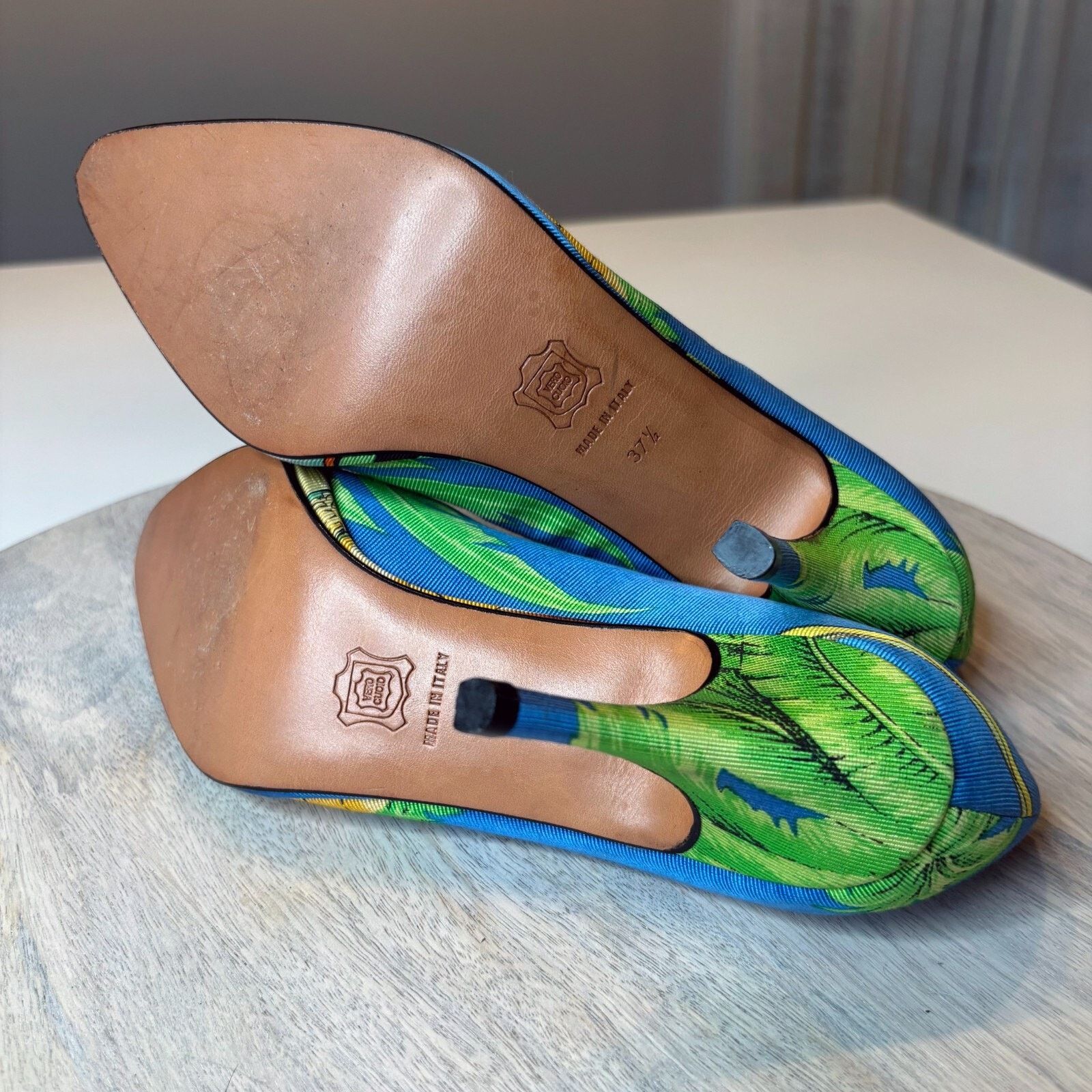 Versace Versace Vintage Tropical Pineapple Pumps Heels US Size 7.5 Size US 7.5 / IT 37.5 - 12 Thumbnail