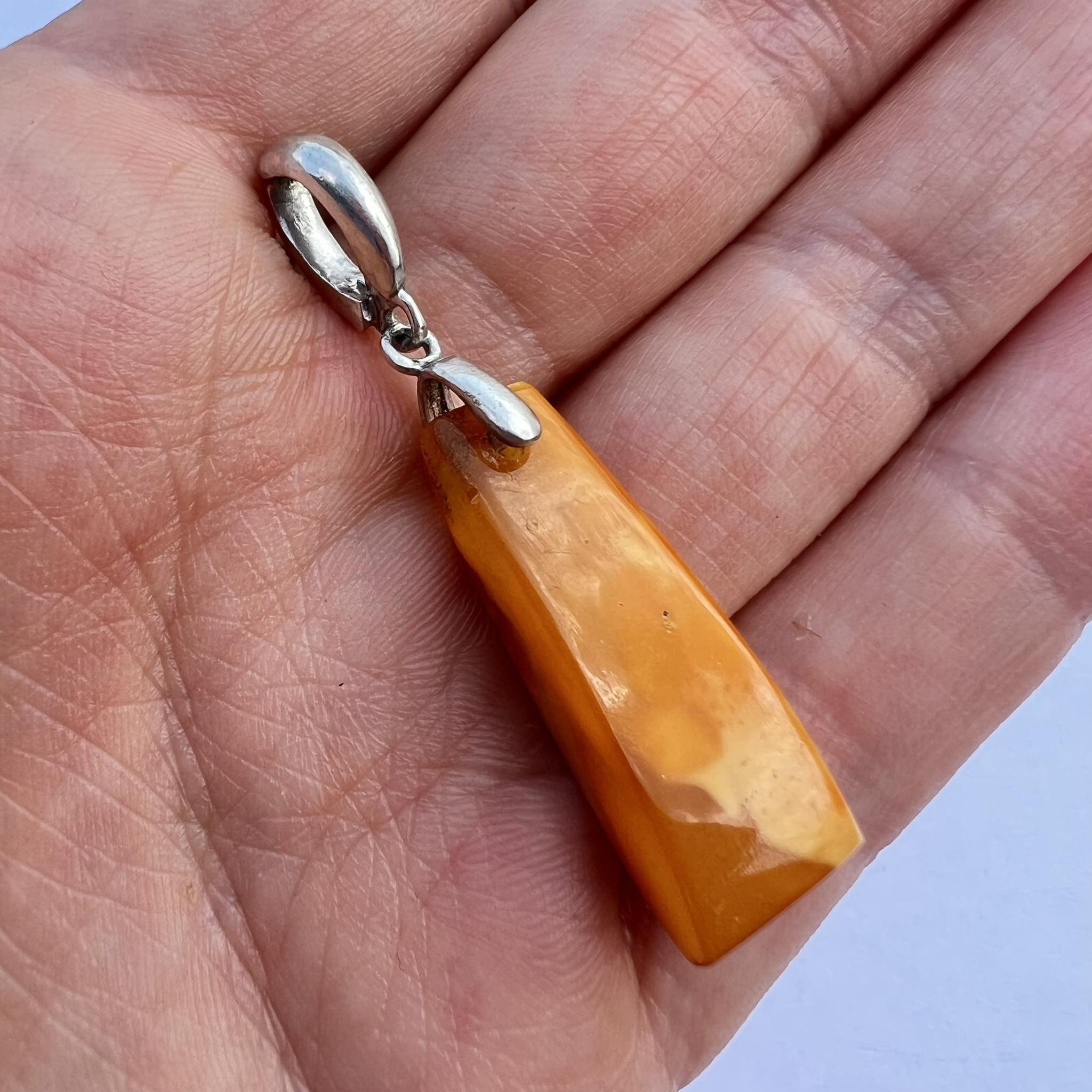 Vintage Sterling Silver Pendant Yellow Baltic Amber Stone