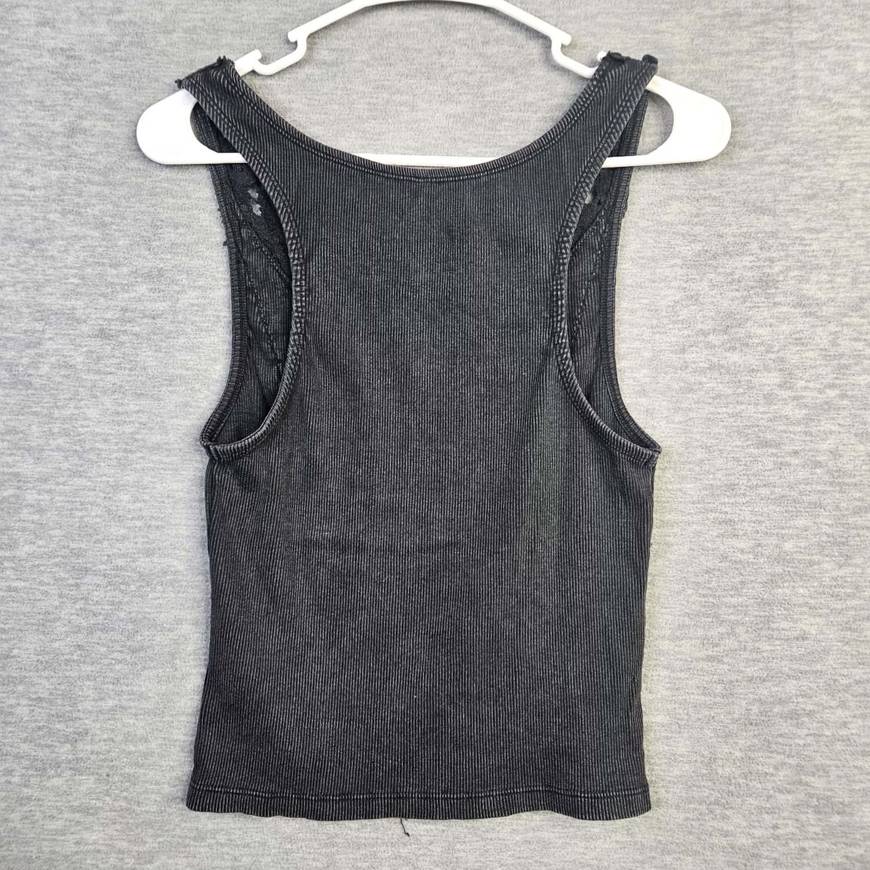 Free People Free People Tank Women XS S Black Ribbed V-neck Crochet Floral Short Sleeve Shirt Bodice Size S / US 4 / IT 40 - 2 Thumbnail