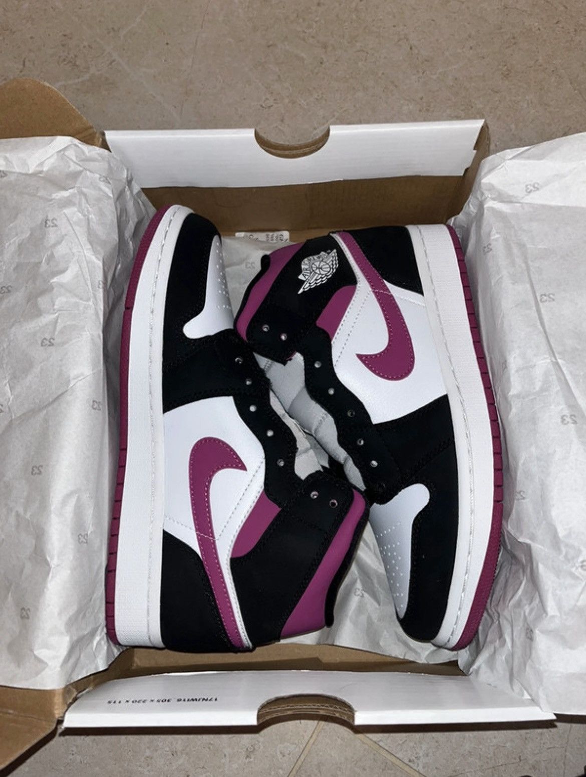 Jordan Brand Jordan 1 magenta Size US 8 / IT 38 - 9 Thumbnail