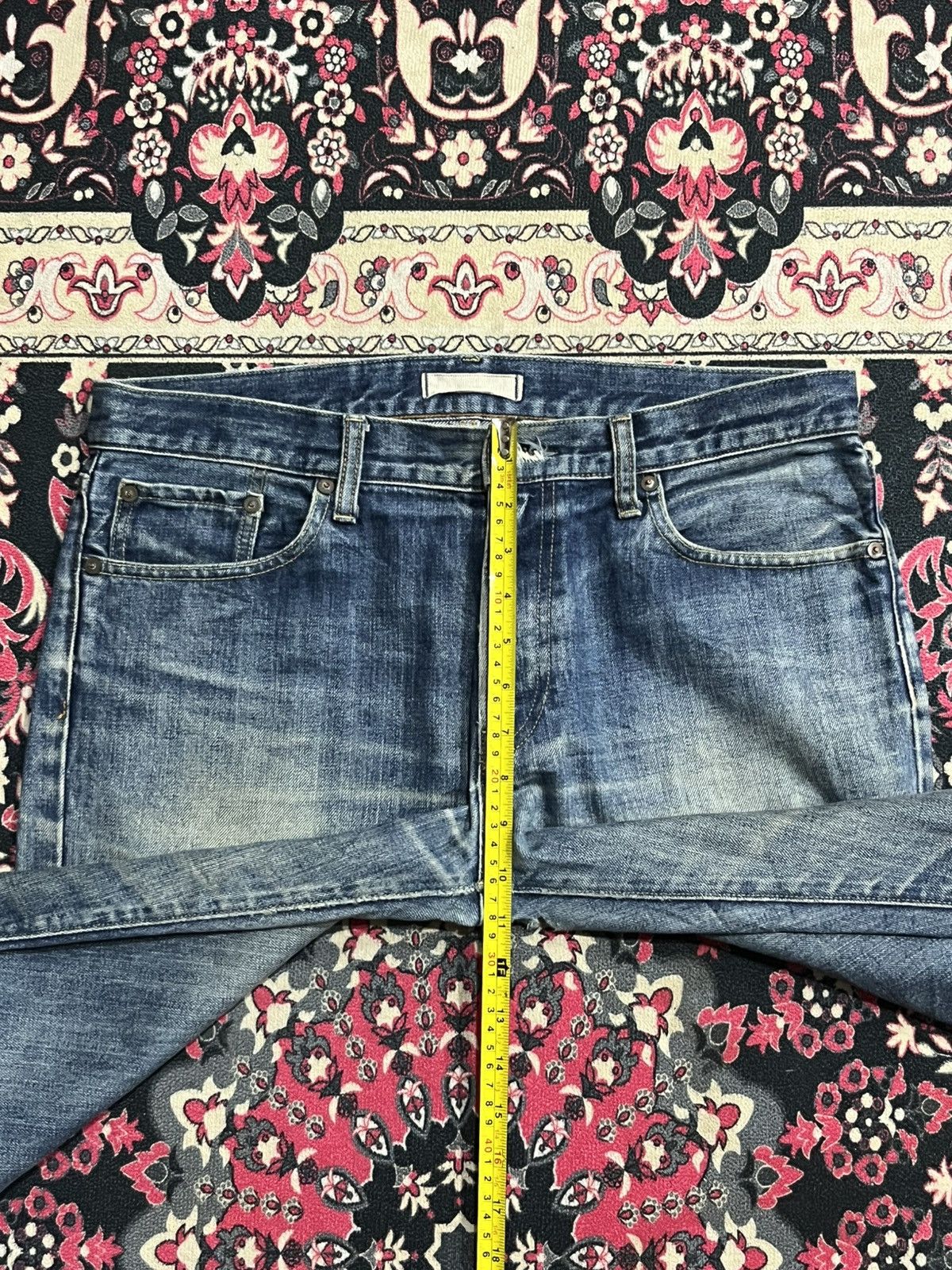 Undercover × Uniqlo Vintage Y2K Uniqlo Blue Faded Washed Straight Leg Jeans Size US 32 / EU 48 - 13 Thumbnail