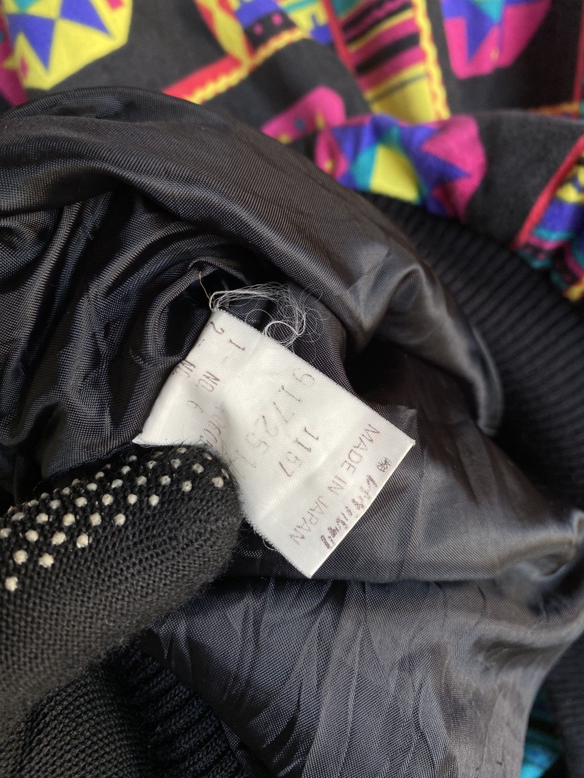 Japanese Brand Vintage GIVY Geometric Pattern Bomber Statement Outerwear Size US S / EU 44-46 / 1 - 10 Thumbnail