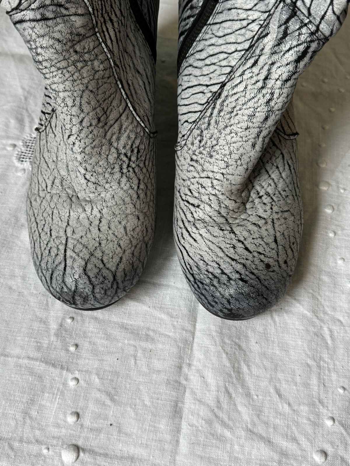 Other Papucei Black White Textured Avantgarde Leather Ankle Boots Size US 9 / IT 39 - 5 Thumbnail