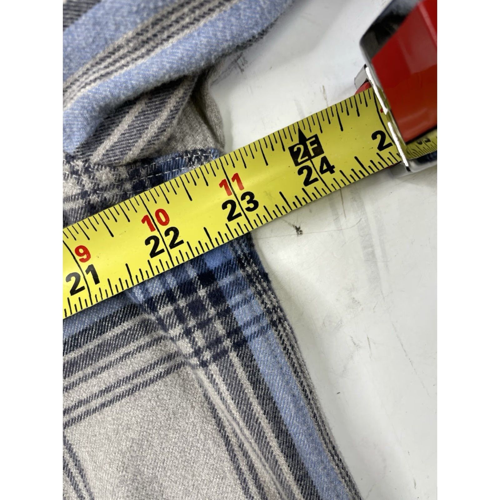 Carhartt Carhartt Shirt Plaid Men Medium M Heavyweight Flannel Long Sleeve Button-Up Pockets Multicolor 105947 Size US M / EU 48-50 / 2 - 6 Thumbnail