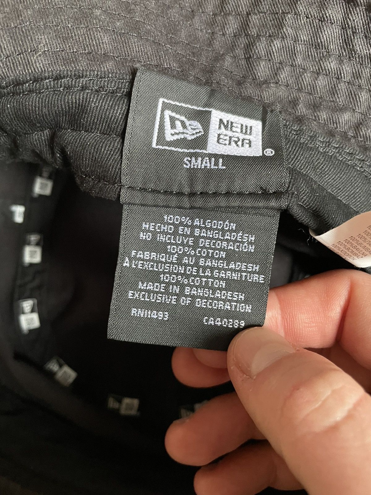 Burberry Retro New Era Logo Black Y2K Streetwear Hype Bucket Hat Size ONE SIZE - 8 Thumbnail