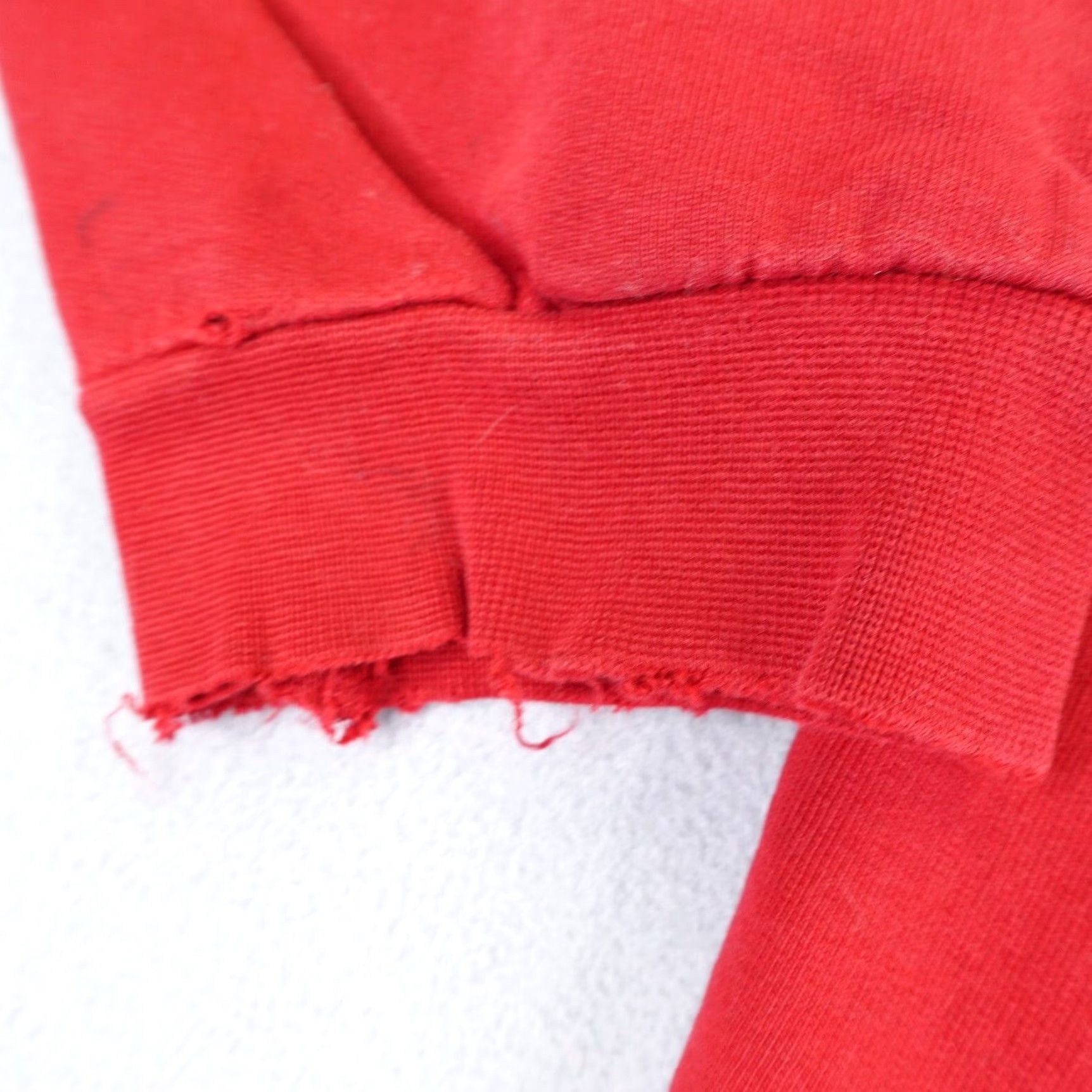 Vintage VINTAGE LL Bean Sweatshirt Mens XL Tall Red Crewneck Pullover Outdoors Size US XL / EU 56 / 4 - 6 Thumbnail