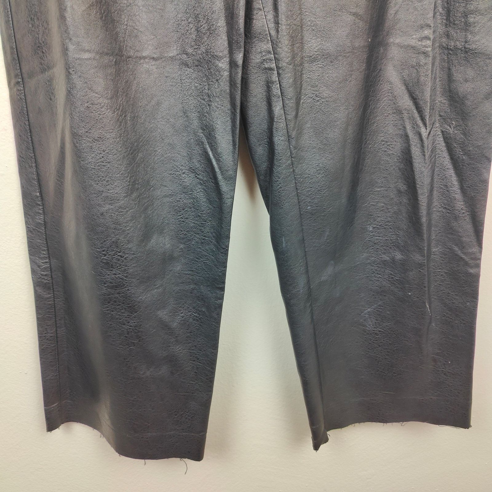 Urban Outfitters Urban Outfitters Faux Leather Pants Womens 6 Black Size 28" / US 6 / IT 42 - 4 Thumbnail
