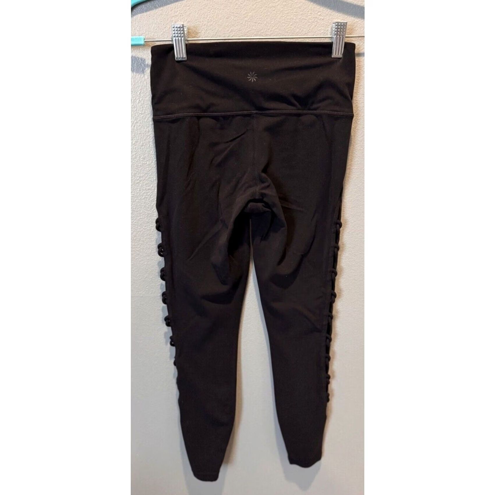 Athleta Athleta Women's Leggings Black XS 7/8 Cut Out Side Size 26" / US 2 / IT 38 - 3 Thumbnail
