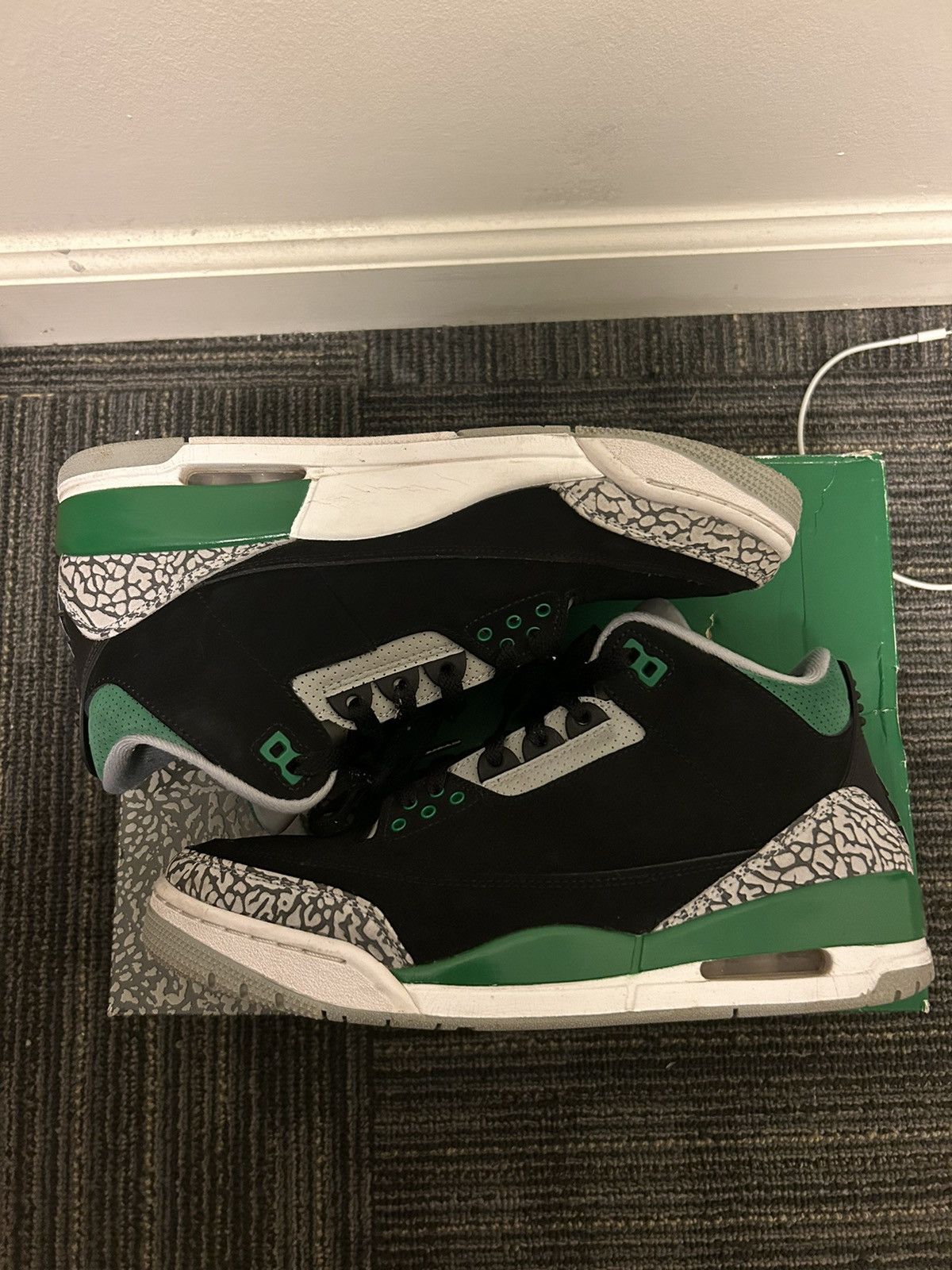 Jordan Brand Jordan Pine Green 3 Size US 9 / EU 42 - 1 Thumbnail