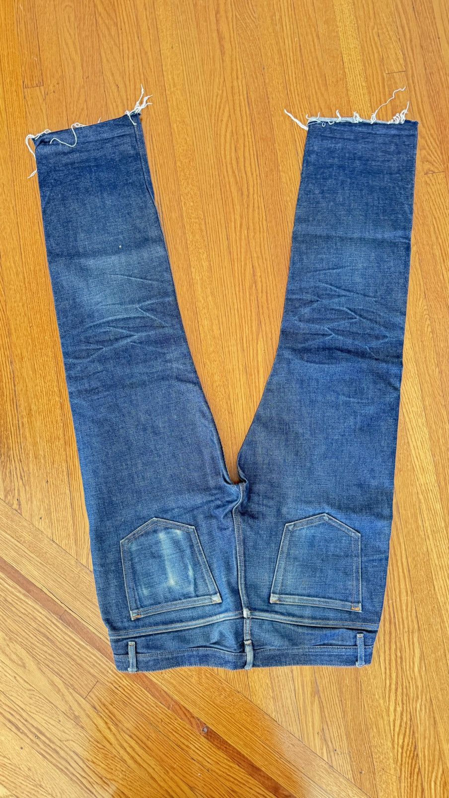 A.P.C. A.P.C Mid-rise classic straight leg jeans in Japanese raw Size US 31 - 7 Thumbnail