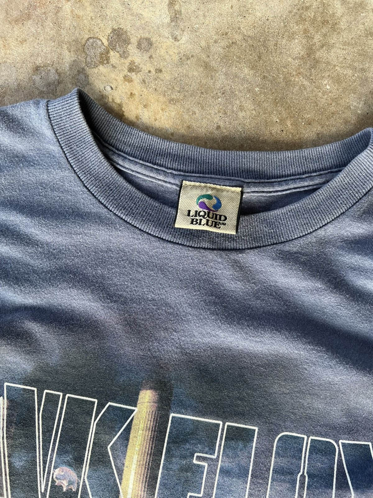 Band Tees Vintage Liquid Blue Pink Floyd Animal Rock Tour Band T Shirt Size US M / EU 48-50 / 2 - 2 Thumbnail