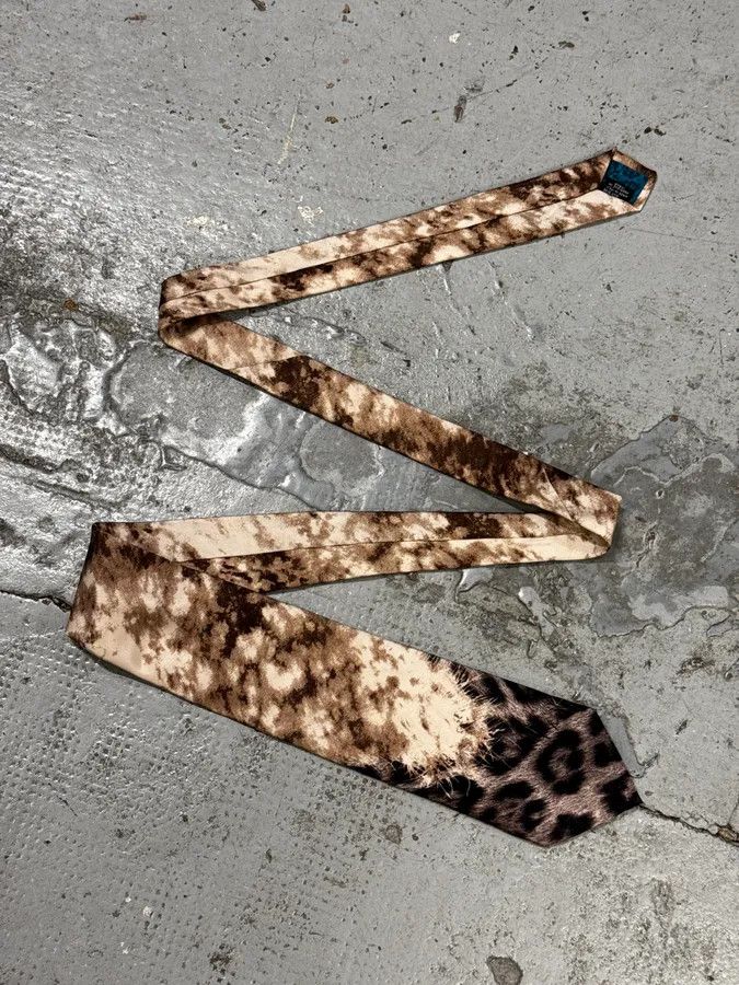 Roberto Cavalli AW2001 Roberto Cavalli Beige Leopard Silk Tie Size ONE SIZE - 3 Thumbnail