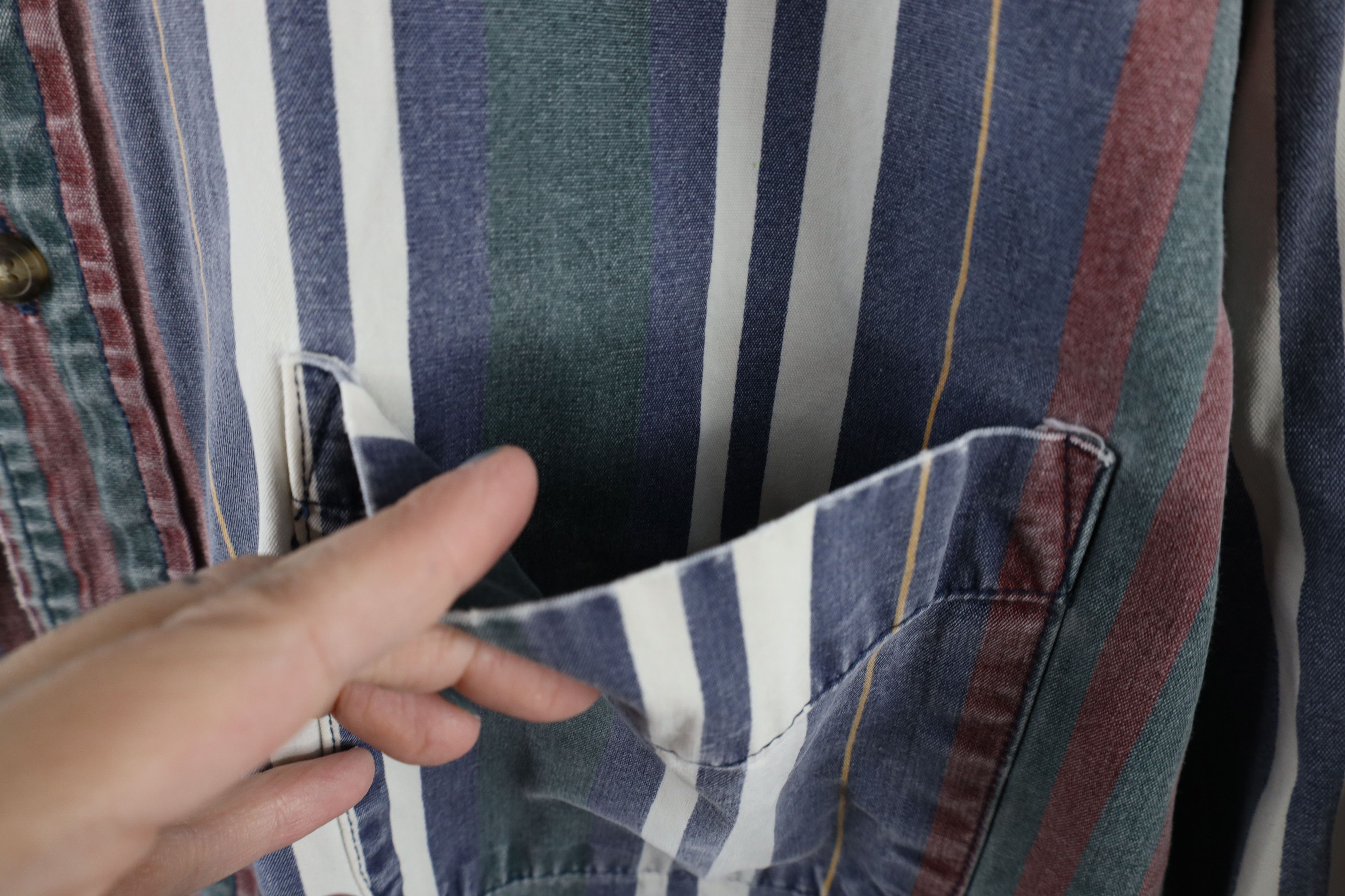 Vintage Vintage 90s Streetwear Striped Collared Button Down Shirt Size US XL / EU 56 / 4 - 8 Thumbnail