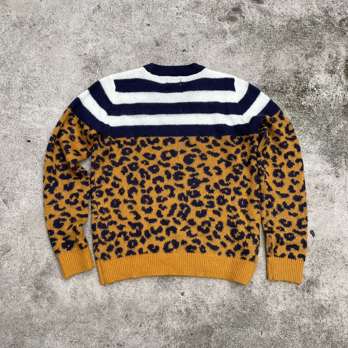 Vintage Vintage Y2K Leopard Stripe Knit Sweater Preppy Streetwear M Size US M / EU 48-50 / 2 - 6 Thumbnail