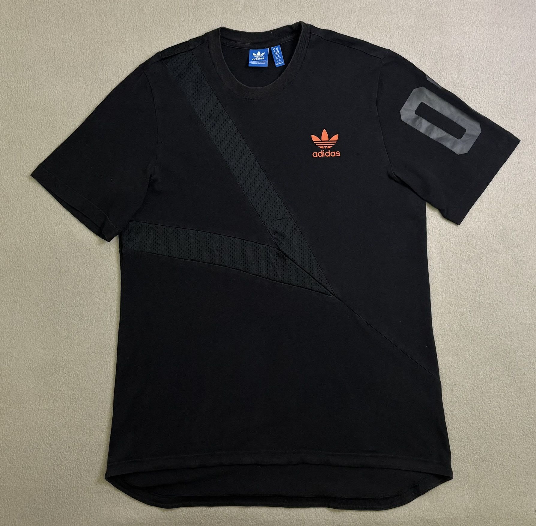 Adidas Adidas Originals 03 Black T-Shirt size M Size US M / EU 48-50 / 2 - 5 Thumbnail