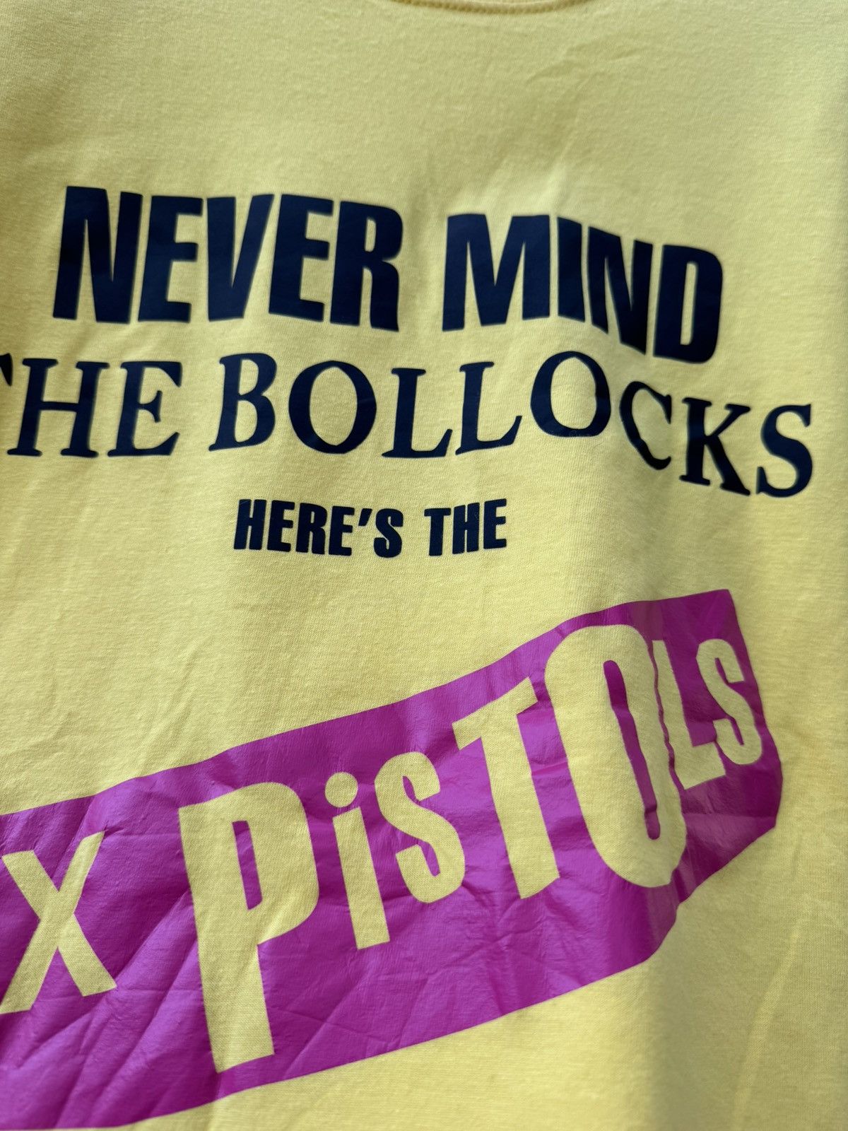 Band Tees Sex Pistols Never Mind The Bollocks T Shirt y2k Size US XL / EU 56 / 4 - 6 Thumbnail