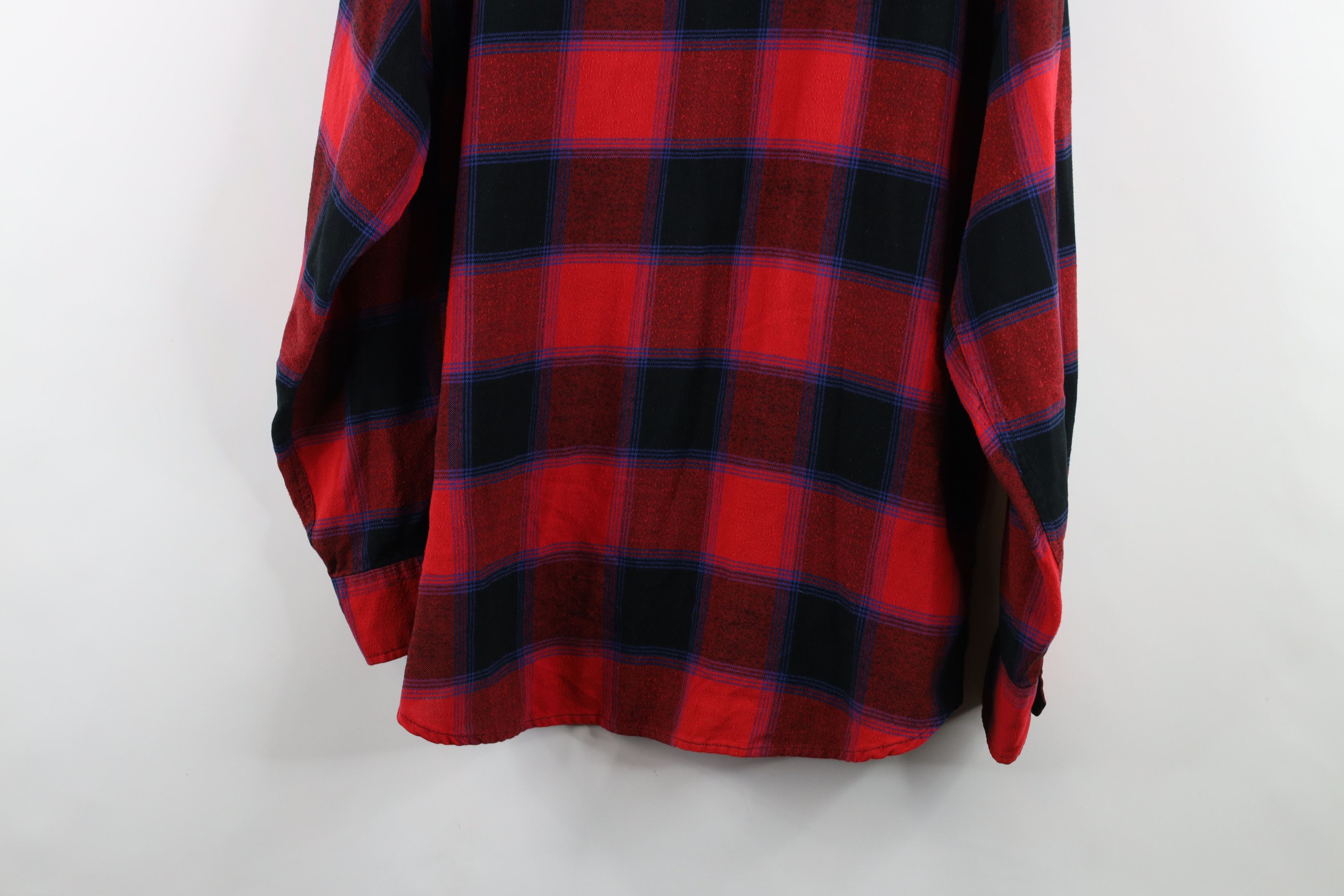 Vintage Vintage 90s Streetwear Knit Collared Button Shirt Plaid Size US M / EU 48-50 / 2 - 14 Thumbnail