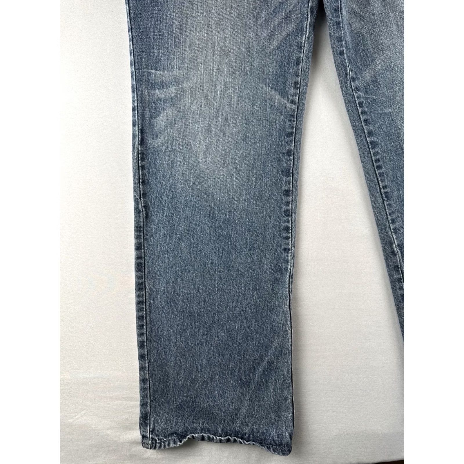 Denime VINTAGE Marc Ecko Jeans Bootcut 36 Denim Men Regular Inseam 33 Blue Fleur De Lis Back Pocket Clamp Stitching Back Pocket Embellished Size 36 Size US 36 / EU 52 - 3 Thumbnail