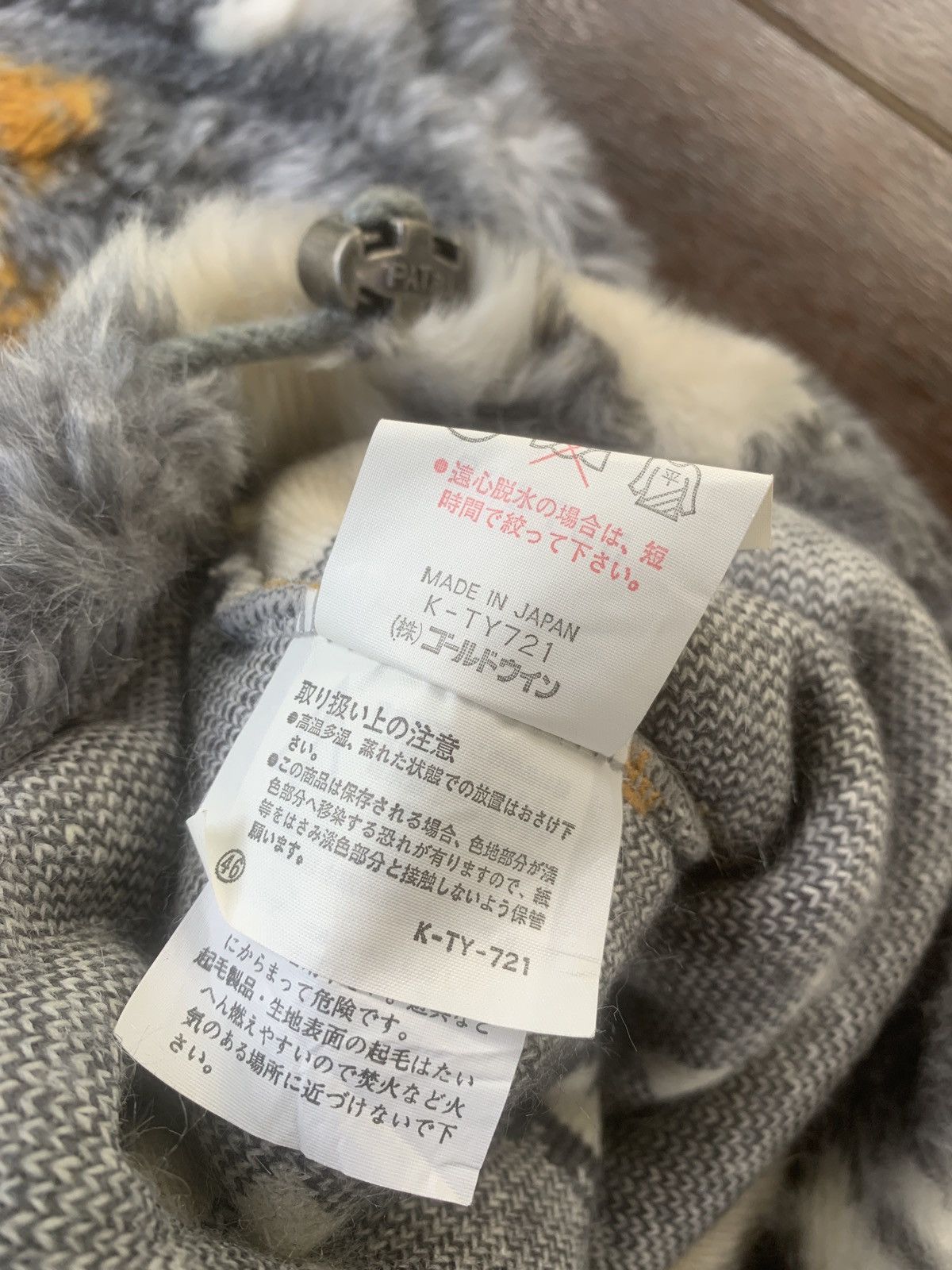 Ellesse × Goldwin × Vintage Vintage Ellesse Italy polar bear fur fleece turtle neck Size US L / EU 52-54 / 3 - 4 Thumbnail