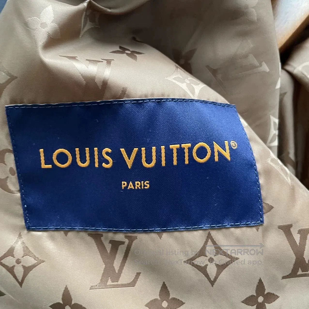 Louis Vuitton Brown Fuzzy Zip-Up Jacket Size M. Size US M / EU 48-50 / 2 - 4 Thumbnail