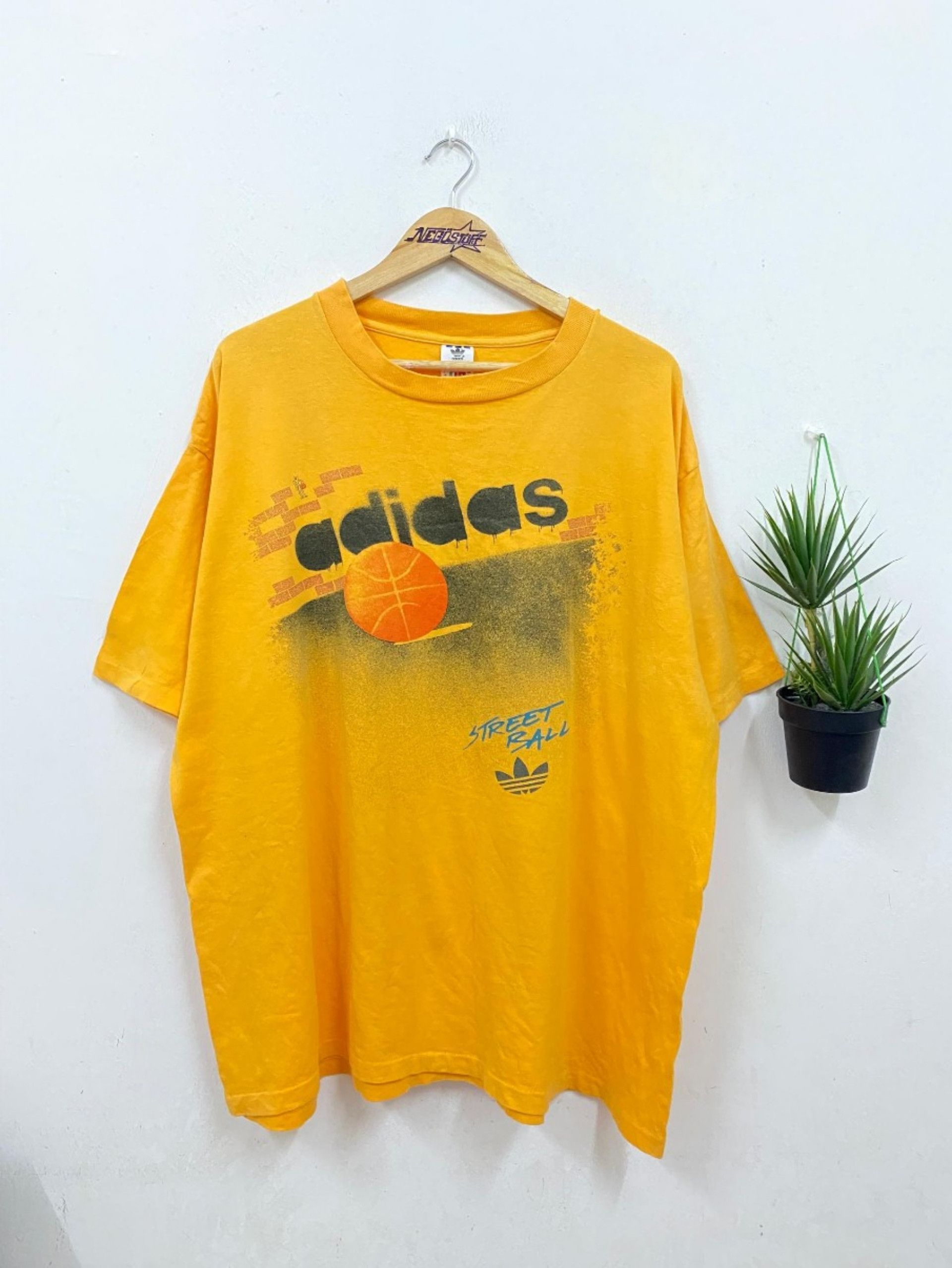Adidas Vintage 90s Adidas Basketball single stich t shirt Size US XXL / EU 58 / 5 - 1 Thumbnail
