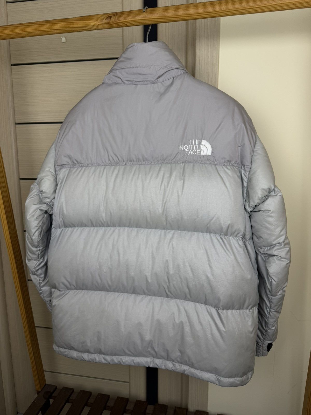 The North Face The North Face 1996 Retro Nuptse 700 Jacket Silver Grey Size US L / EU 52-54 / 3 - 7 Thumbnail