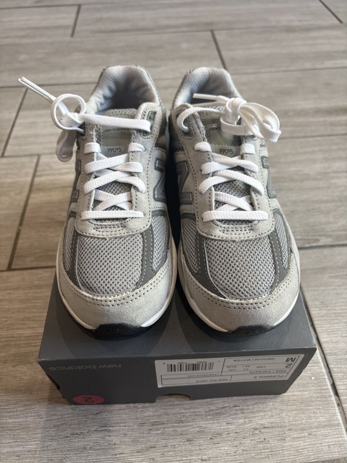 New Balance New Balance 990v5 Gray Little Kids Sneakers PC990GL5 Size 2 Size US 5 / EU 37 - 1 Thumbnail