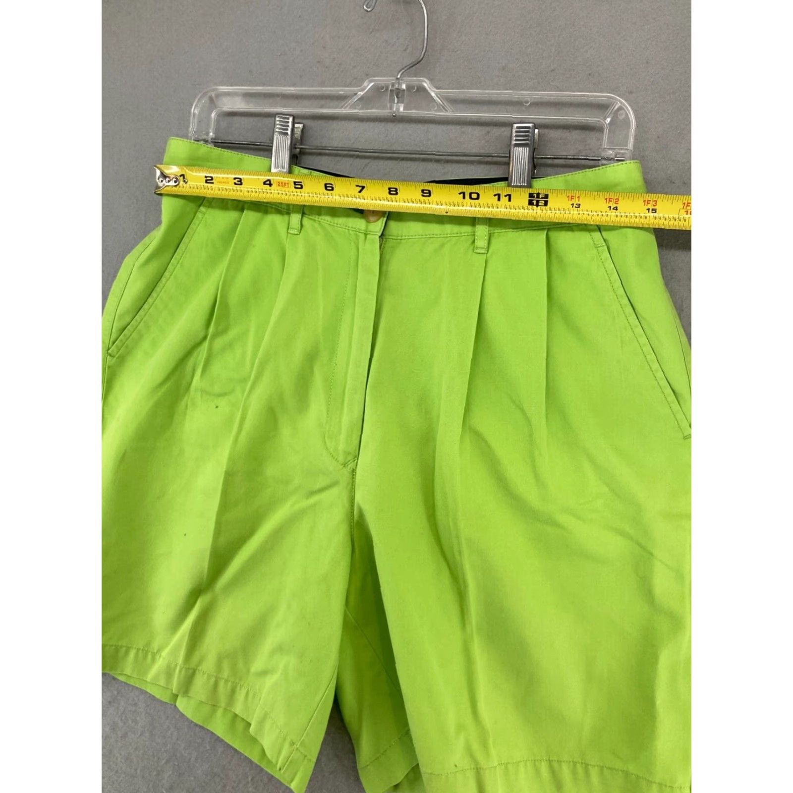 Tommy Hilfiger Tommy Hilfiger Women's Shorts 12 Green Pleated High Rise Casual Vintage Preppy Size 34" / US 12 / IT 48 - 2 Thumbnail