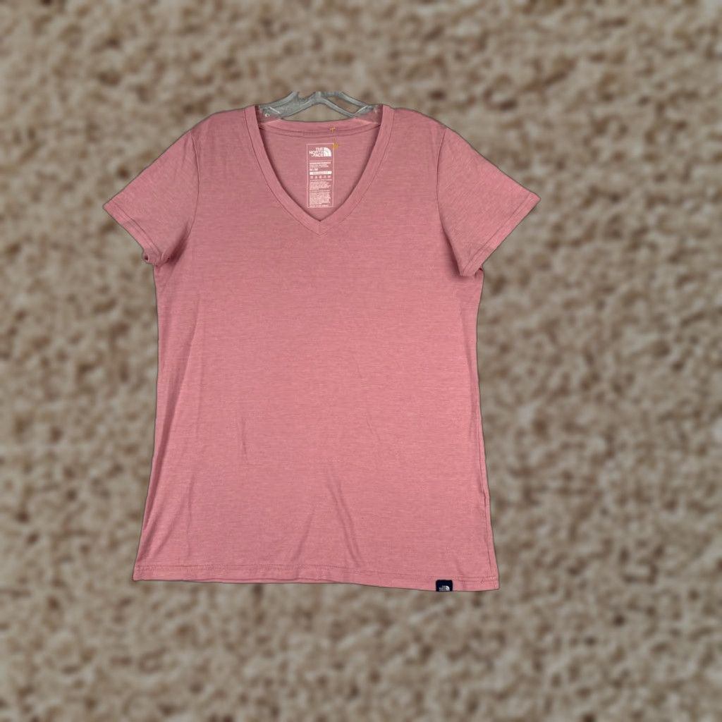The North Face The North Face Shirt Women M Pink V-Neck Short Sleeve Relaxed Fit Tri-Blend Size M / US 6-8 / IT 42-44 - 1 Thumbnail