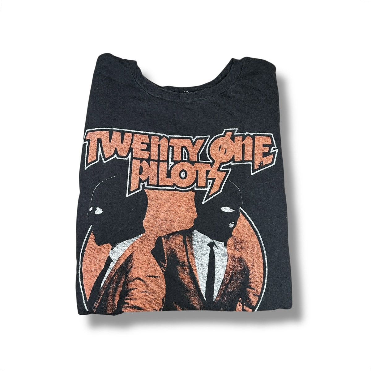 Other Twenty One Pilots Graphic Band Tshirt Sz Large - "Johnnie" Size US L / EU 52-54 / 3 - 1 Thumbnail