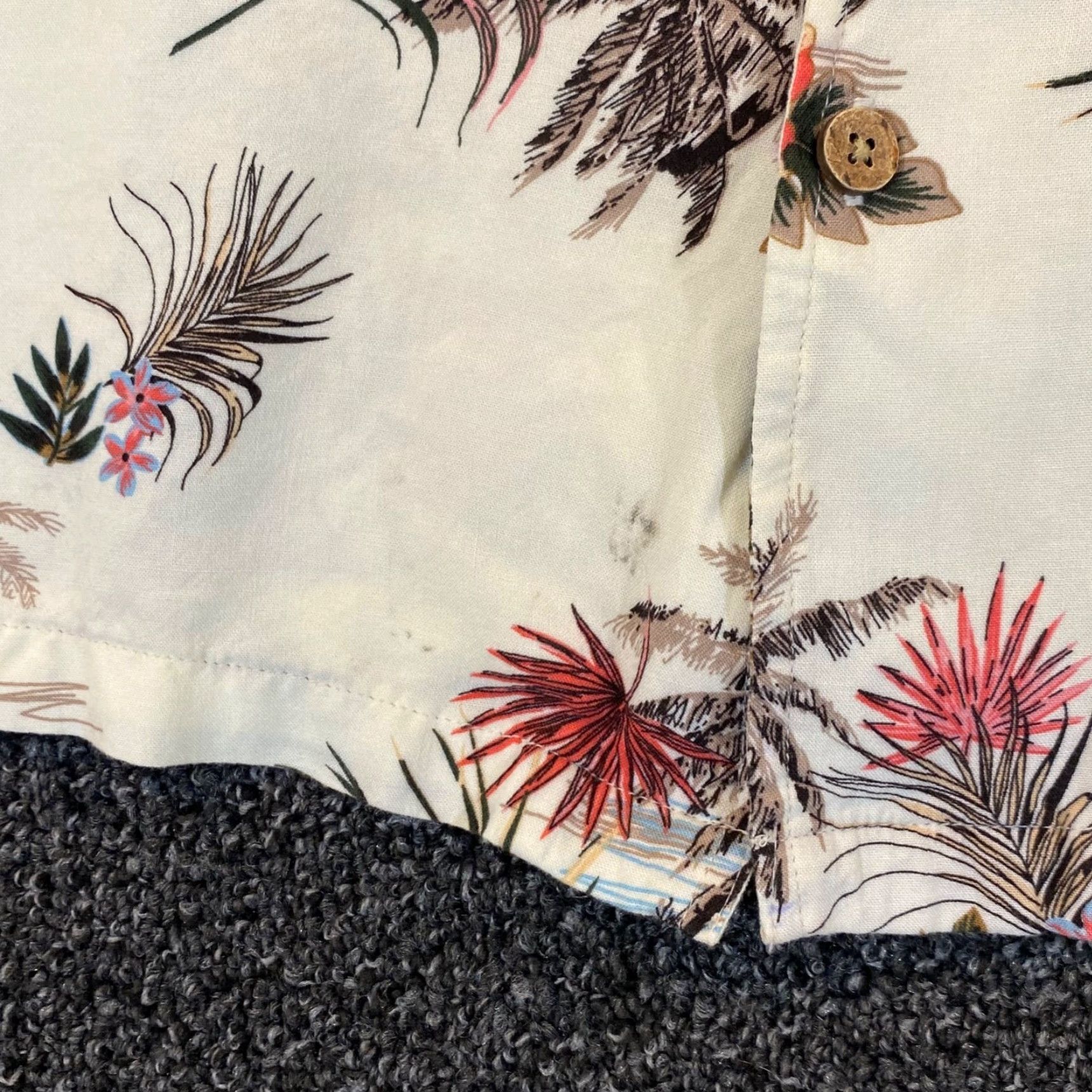 Vintage Kahuna Bay Shirt Men XL Ivory White Floral Hawaiian Button Up Top S/S by Visitor Size US XL / EU 56 / 4 - 7 Thumbnail
