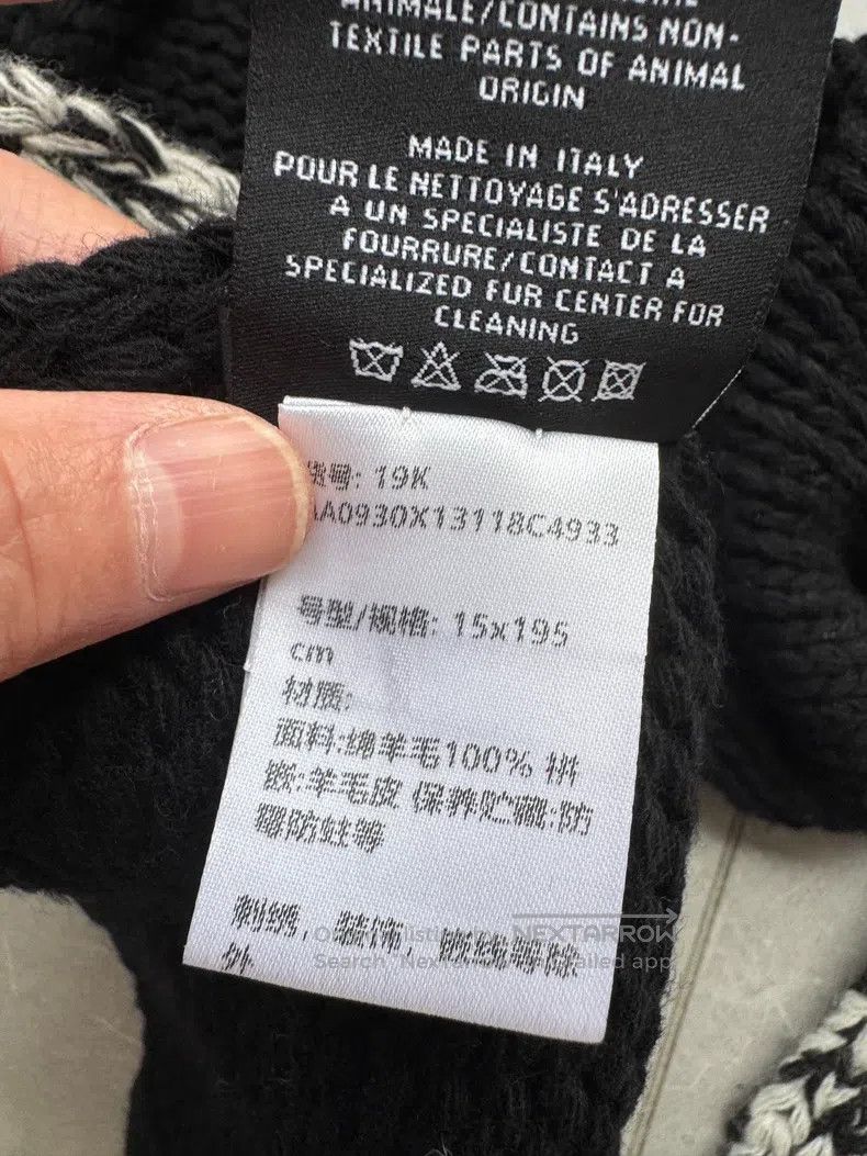 Chanel Chanel 19K wool three-dimensional logo wool scarf Size ONE SIZE - 5 Thumbnail