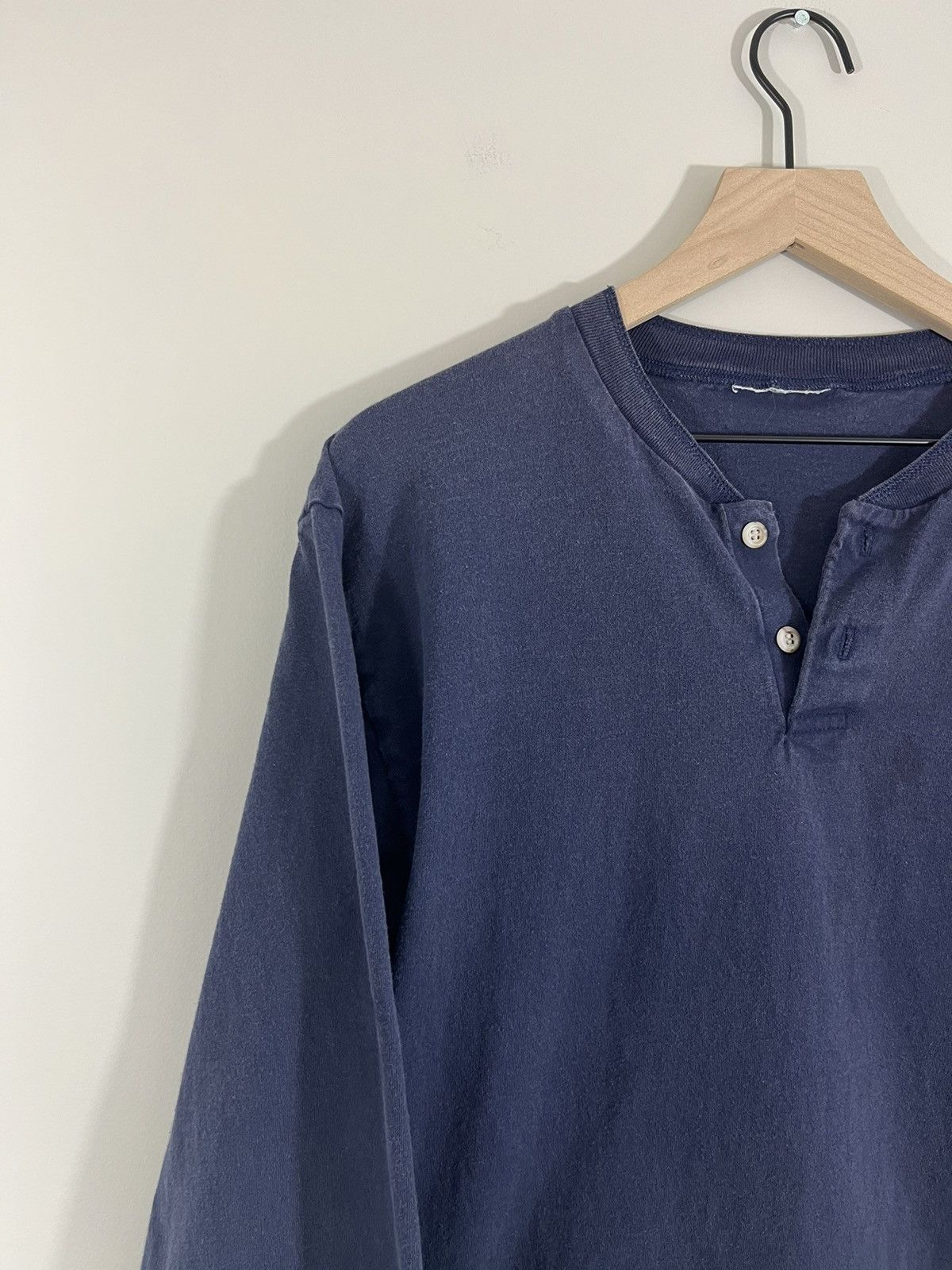 Vintage Vintage 90s Distressed Henley Shirt Size US L / EU 52-54 / 3 - 5 Thumbnail