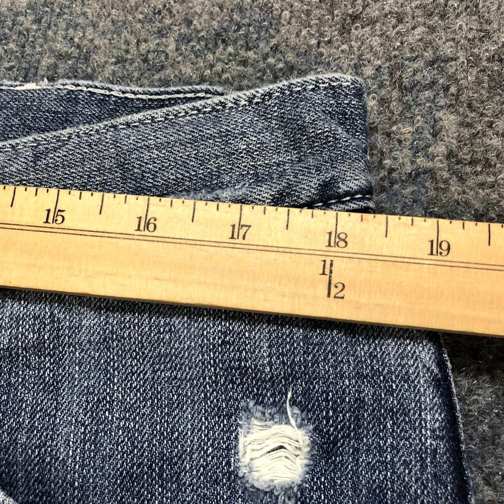 Vintage Item Specifications: Brand: Levi'S Size US 36 / EU 52 - 2 Thumbnail