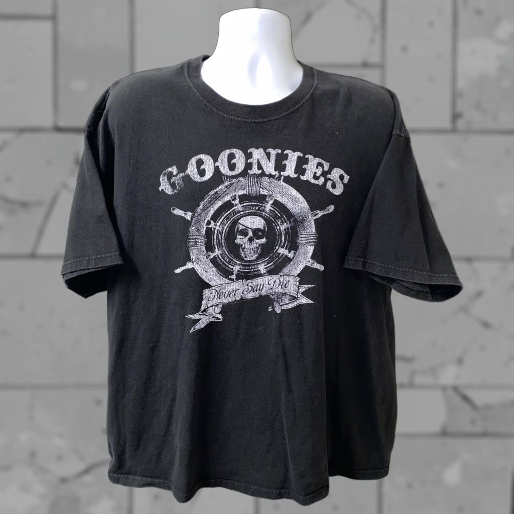 Ripple Junction The Goonies T-Shirt Black 2XL Mens Never Say Die Ripple Junction Short Sleeve Cotton VTG? Size US XXL / EU 58 / 5 - 1 Thumbnail