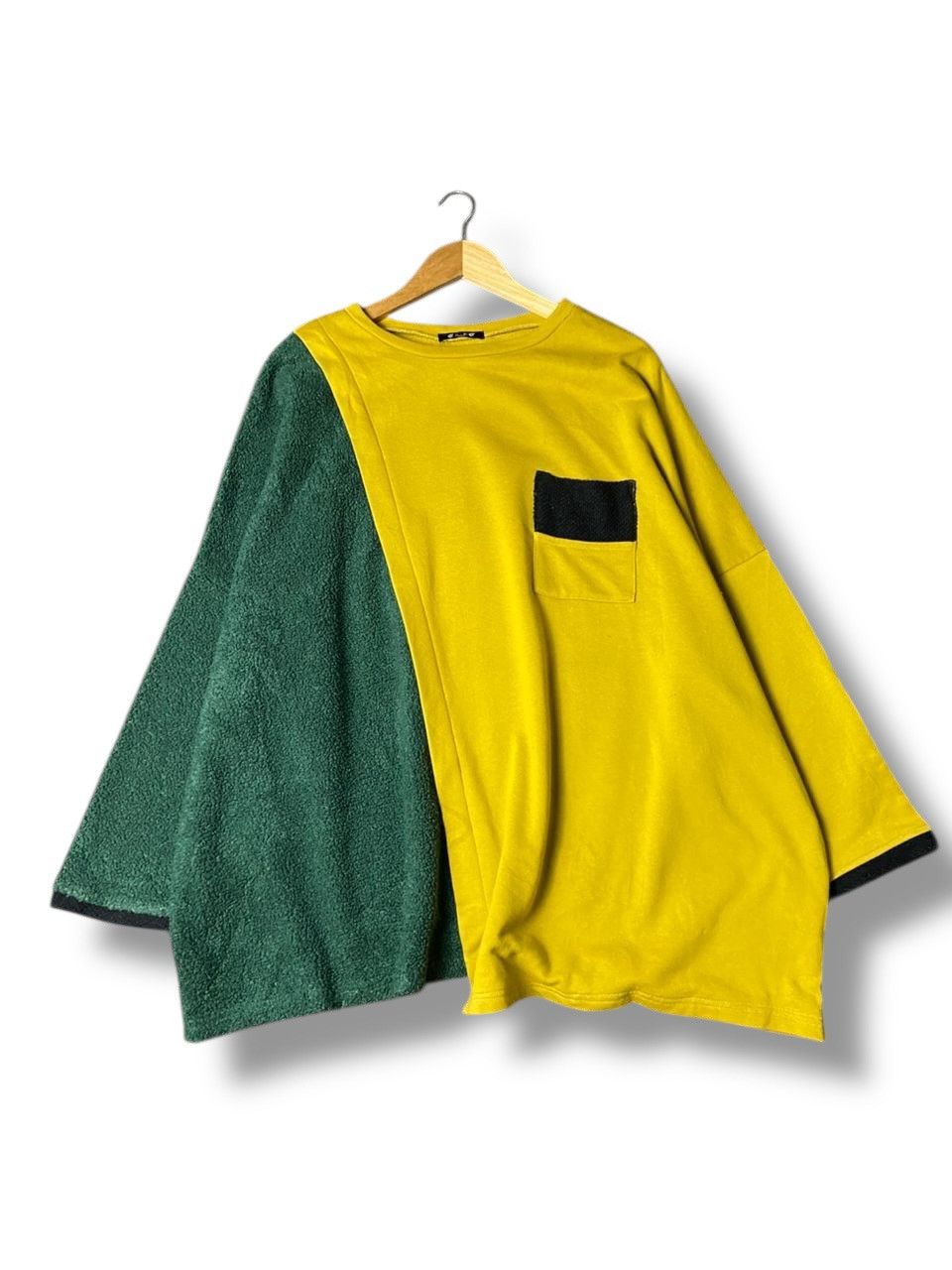 Japanese Brand Vintage AMINA Colour Block Sew Ethnic Shirt (170) Size ONE SIZE - 1 Thumbnail