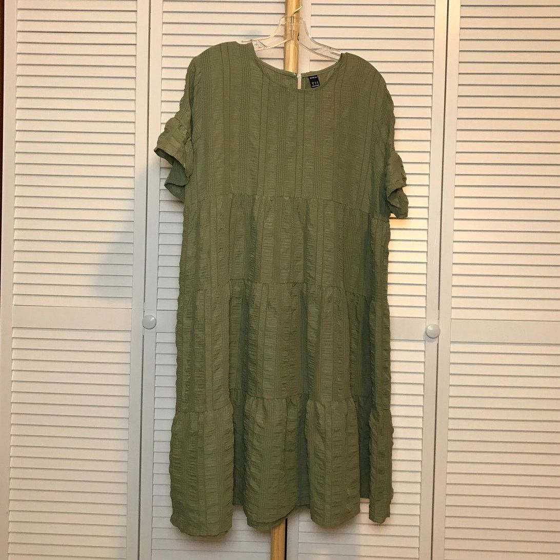 Shein Shein Green Round Neck Short Sleeve Shift Midi Dress XL Size XL / US 12-14 / IT 48-50 - 1 Thumbnail