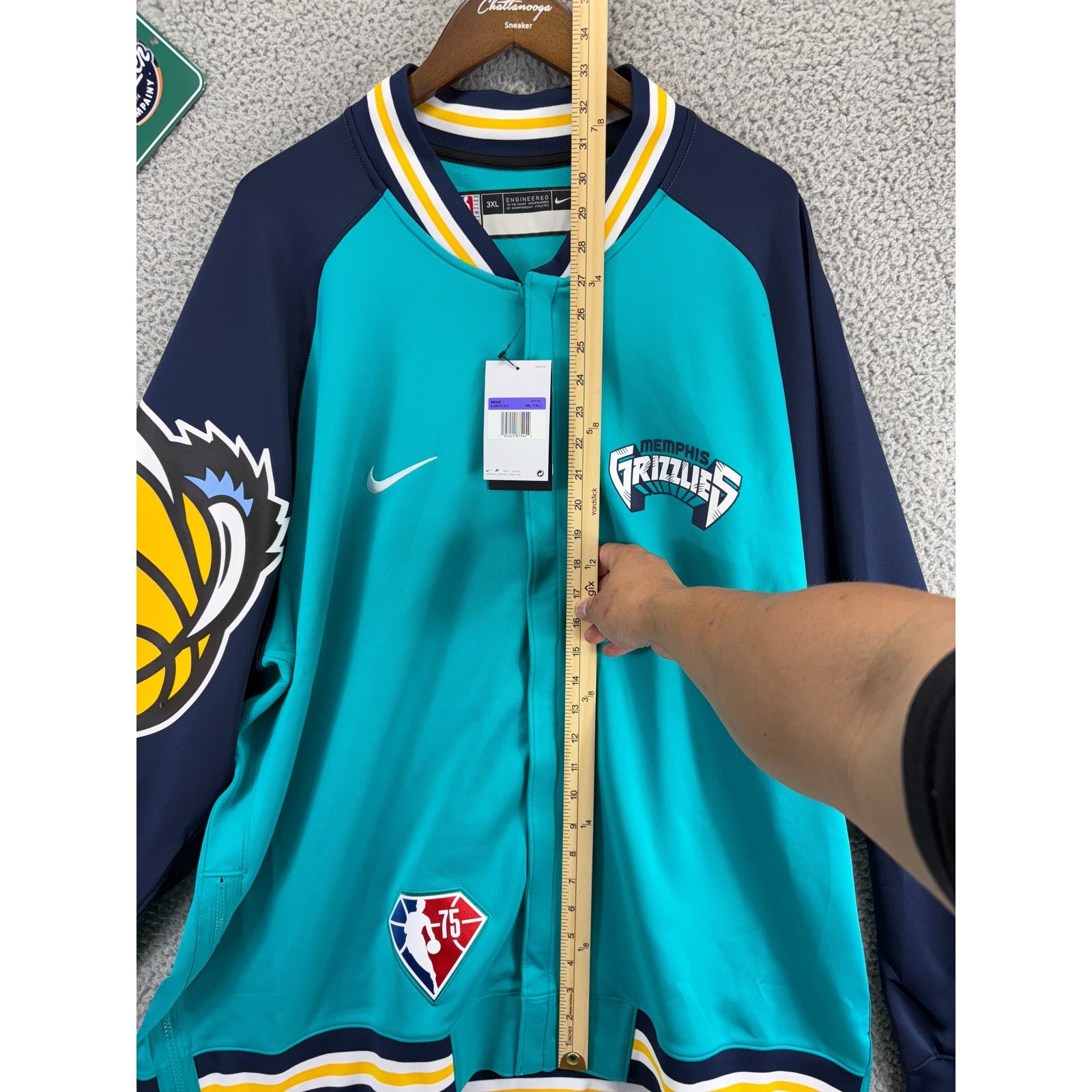 Nike Nike Memphis Grizzlies NBA Basketball Jacket Mens 3XL TALL Size US XXL / EU 58 / 5 - 2 Thumbnail