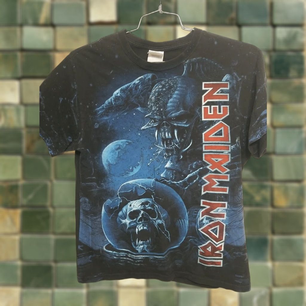 Vintage VINTAGE Iron Maiden Final Frontier AOP Faded Black Band Tee M Mens Shirt Heavyweight Hanes Beefy-T 2010s 2010-2019 Size US M / EU 48-50 / 2 - 1 Thumbnail