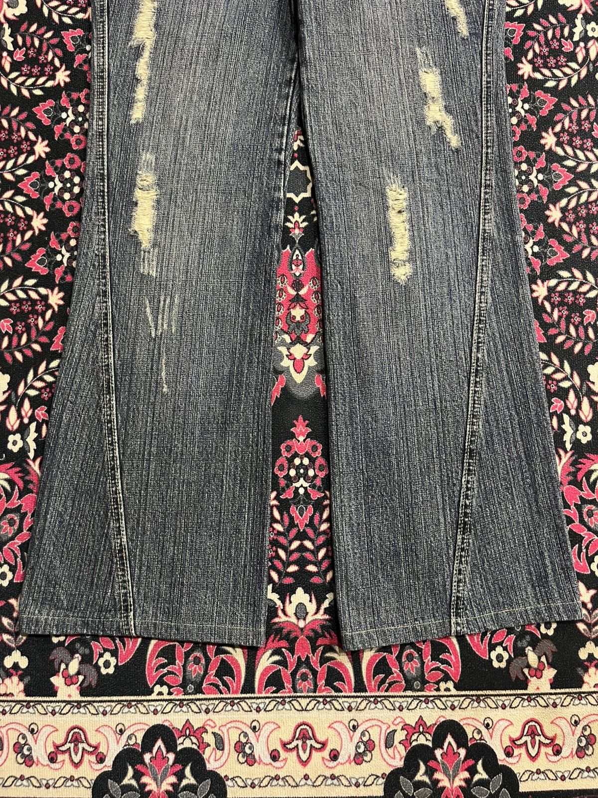 Tornado Mart Tornado Mart Python Pocket Distressed Blue Wash Flare Jeans Size 30" / US 8 / IT 44 - 10 Thumbnail