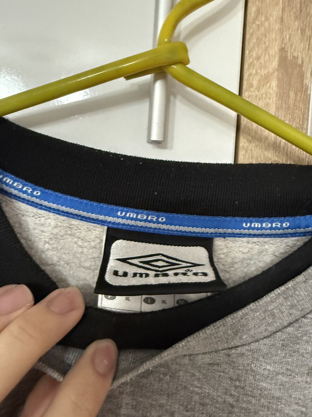 Umbro Vintage Umbro Crewneck Sweatshirt Size US XL / EU 56 / 4 - 2 Thumbnail