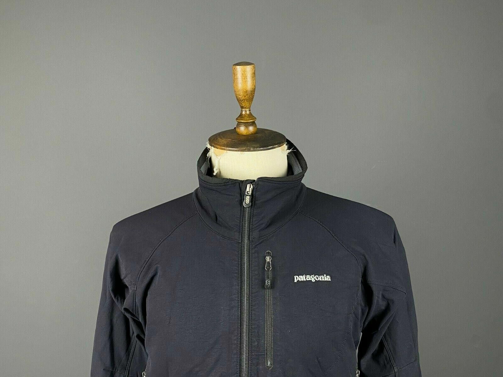 Patagonia Men Patagonia Black Soft Shell Zip Activewear Jacket M / L Size M / US 6-8 / IT 42-44 - 2 Thumbnail