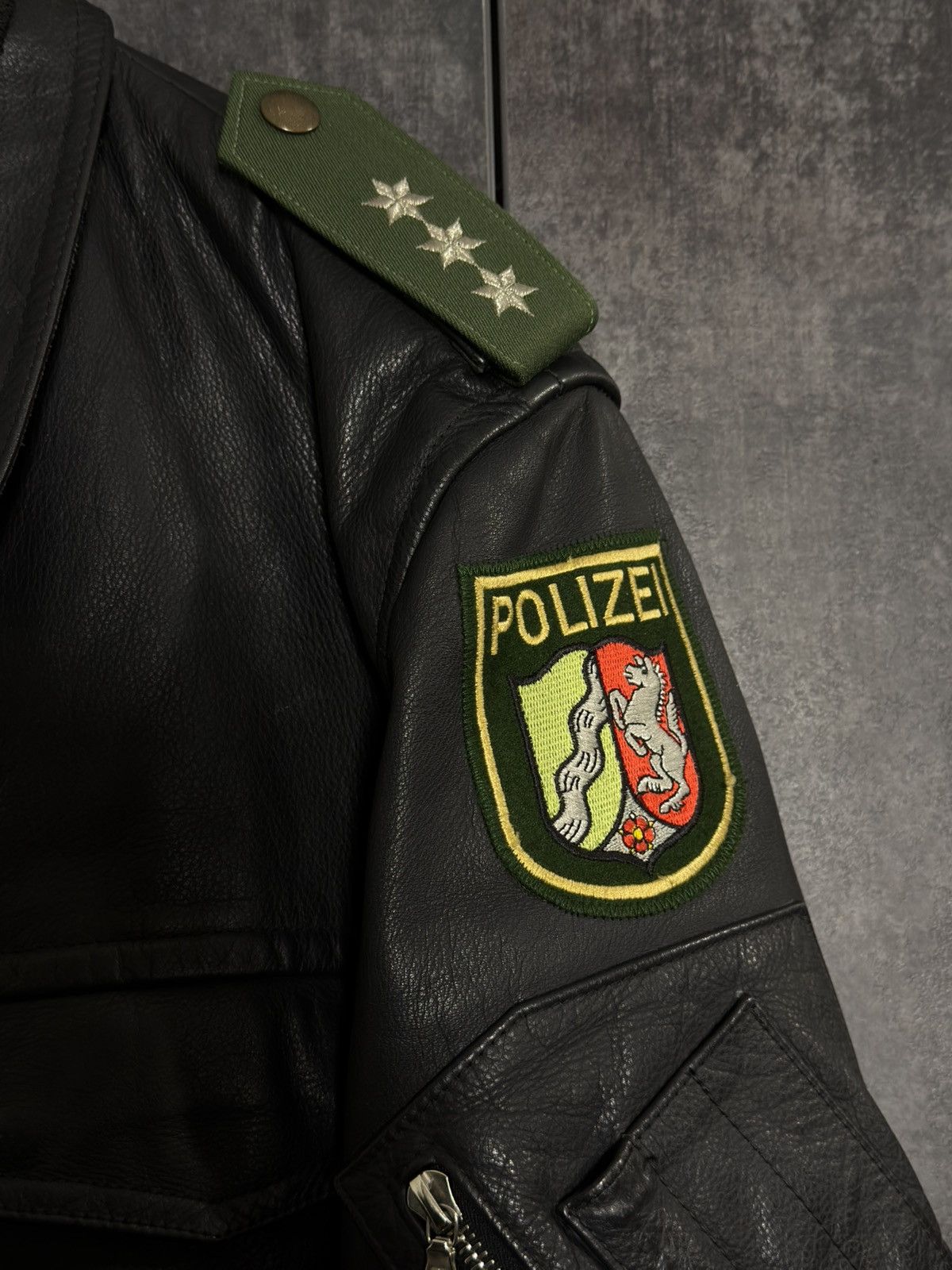 Vintage Crazy Vintage 90s Polizei Leather Aviator Jacket Vetements Size US L / EU 52-54 / 3 - 24 Thumbnail