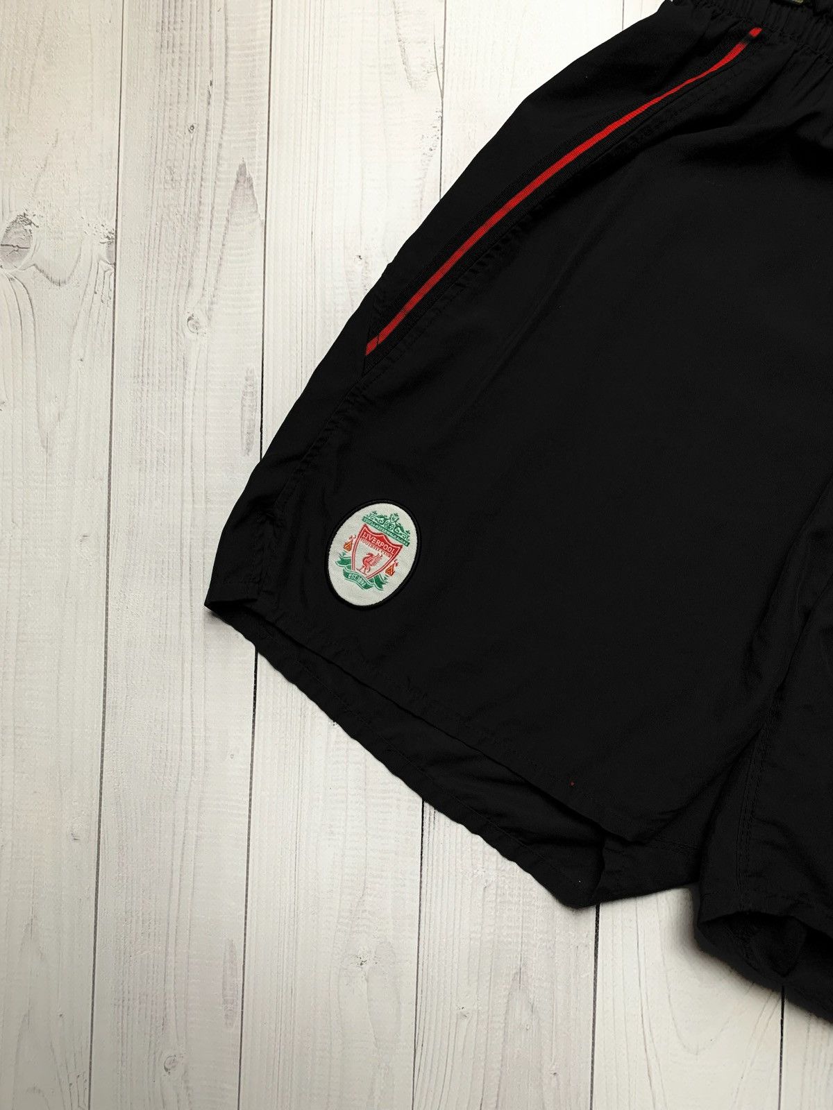 Reebok × Vintage Vintage Reebok Liverpool soccer shorts size L black Size US 34 / EU 50 - 2 Thumbnail