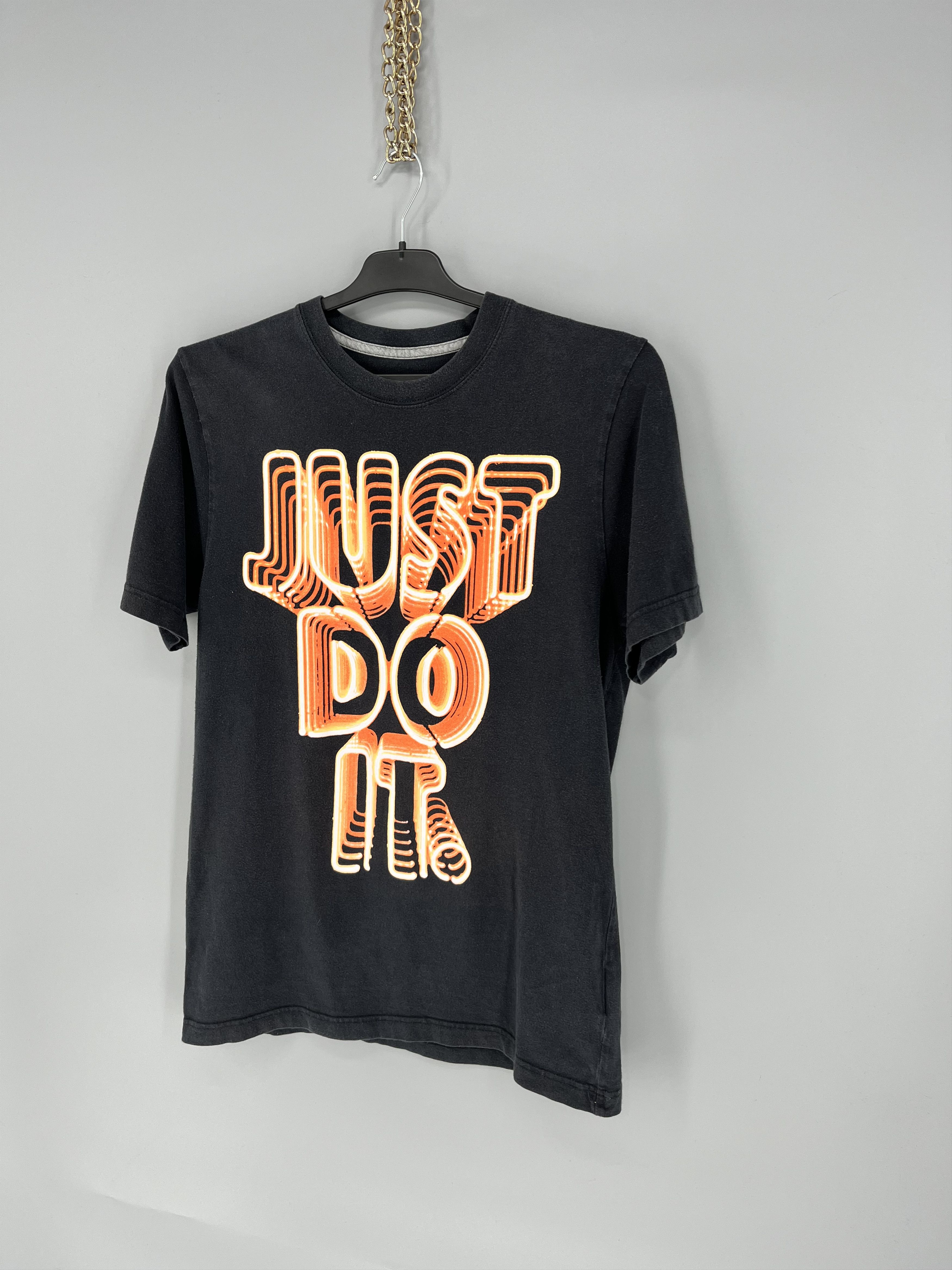 Nike Vintage 90s NIKE JUST DO IT Tee Streetwear Y2K Style Size US S / EU 44-46 / 1 - 3 Thumbnail