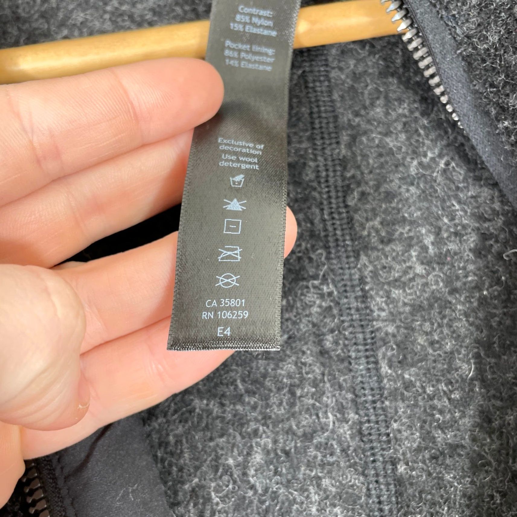 Lululemon VINTAGE Lululemon Tundra Trek Quarter Zip Pullover Mens XL Gray Wool Blend Fleece Jacket Size US XL / EU 56 / 4 - 6 Thumbnail