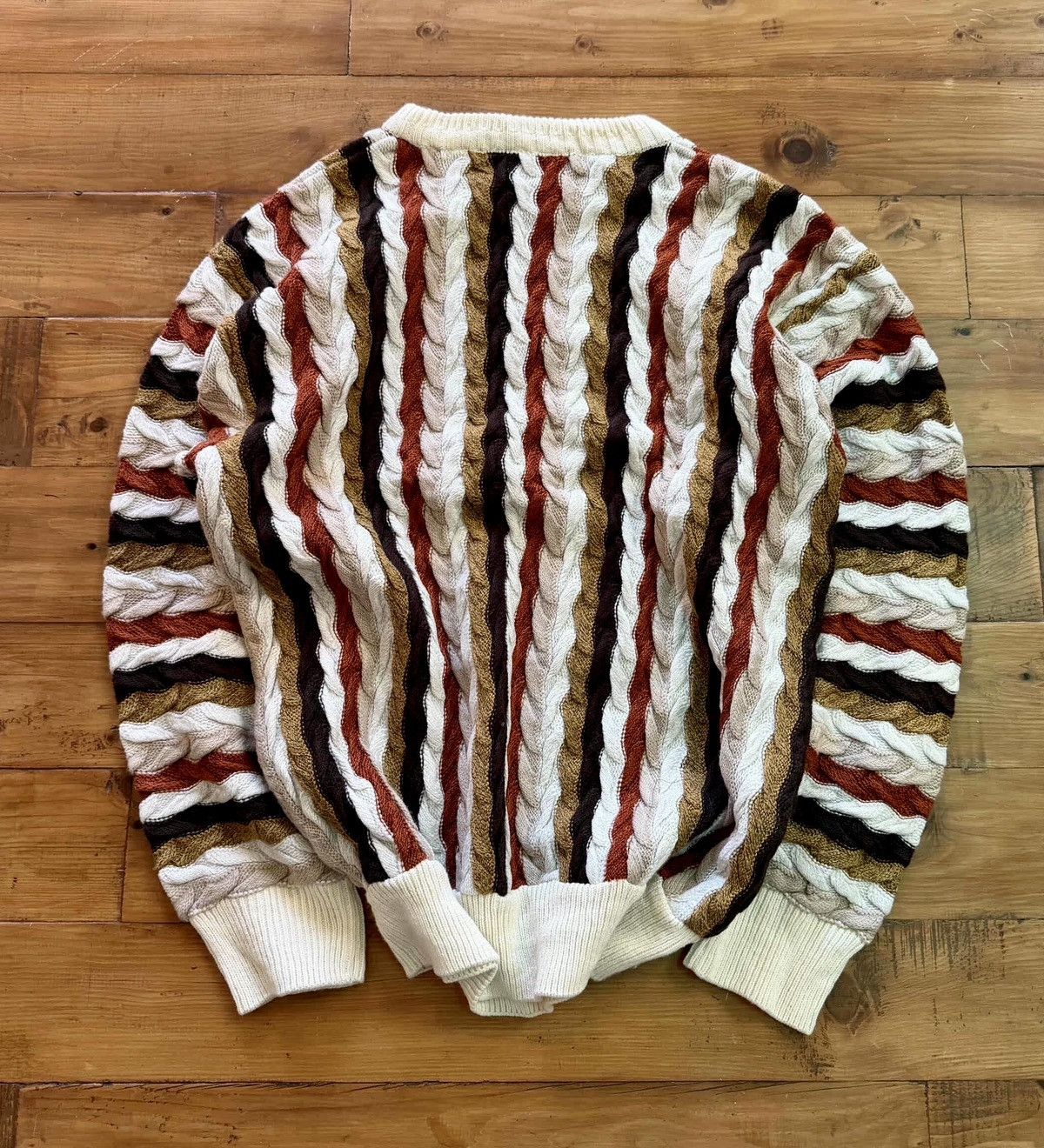 Coogi BEAUTIFUL VINTAGE COOGO CABLE KNIT Size US L / EU 52-54 / 3 - 1 Thumbnail