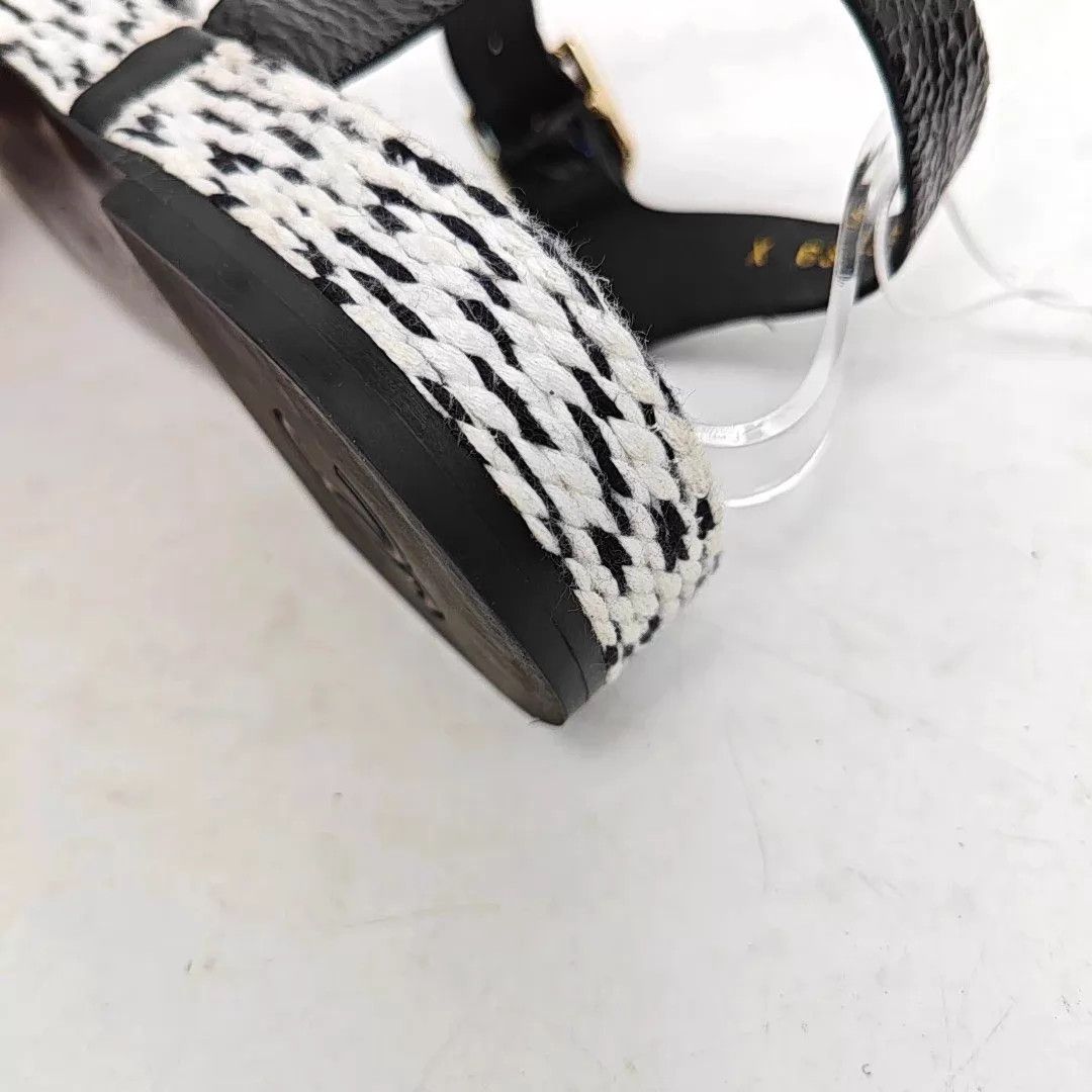 Chanel CHANEL EUR 38 Leather Sandals Size US 7.5 / IT 37.5 - 8 Thumbnail